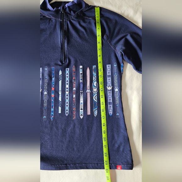Krimson Klover Base Layer Top Size Medium - Picture 15 of 16